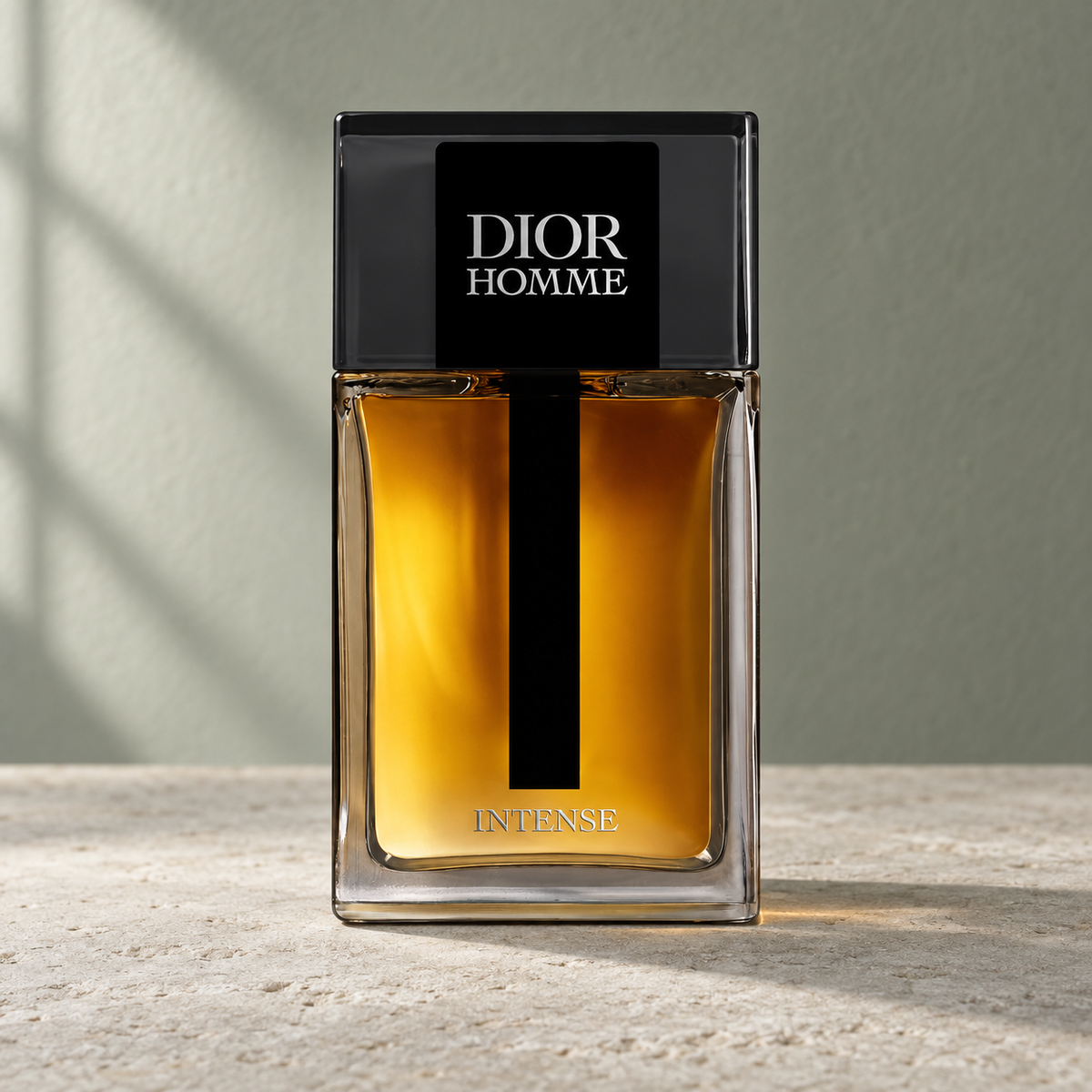 Dior Homme Intense — صورة المنتج بتصميم طبيعي